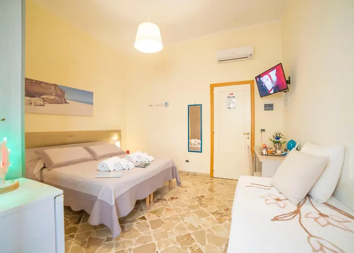 A Due Passi Bed & Breakfast Otranto